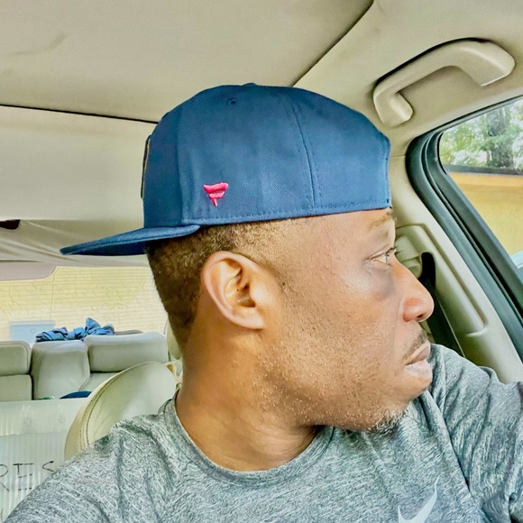 Meet your Posher, Brian. New to the world of Poshmark but so far so good! 👍🏾 - Picture 10 of 11